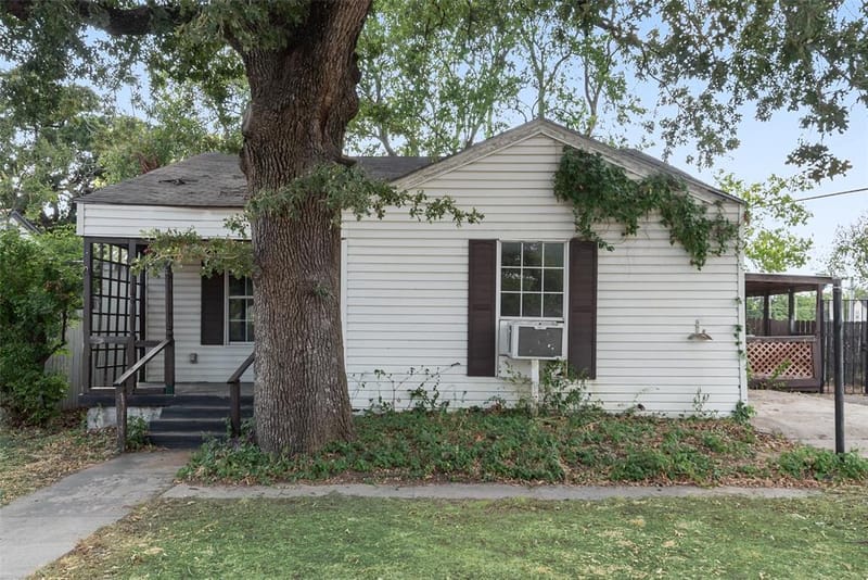 1017 Clarence Street W, Fort Worth TX 76117