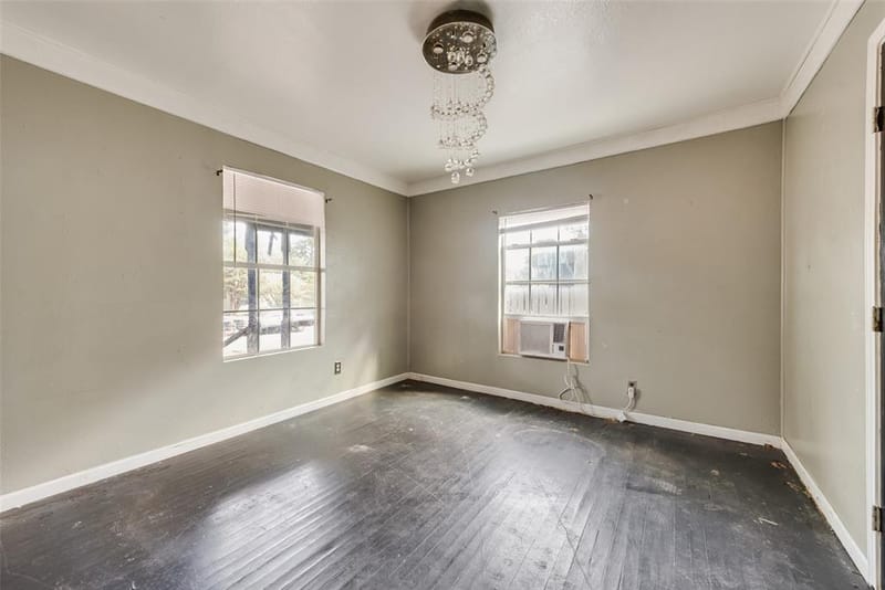1017 Clarence Street W, Fort Worth TX 76117 - Photo 8