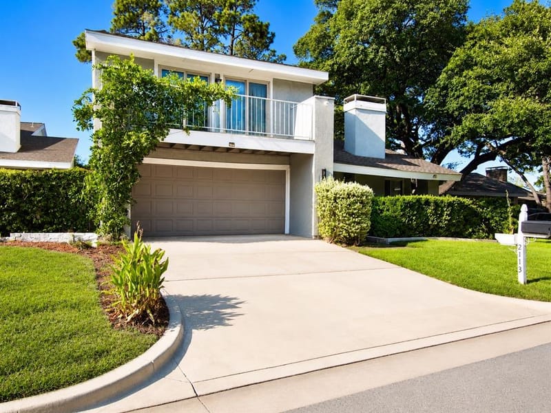 2113 Oakwood Lane, Arlington TX 76012