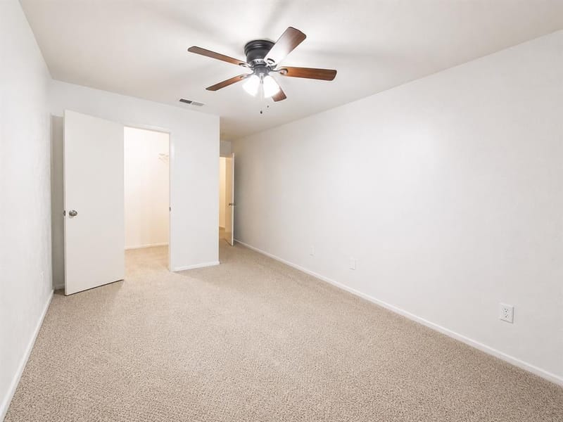 2113 Oakwood Lane, Arlington TX 76012 - Photo 19