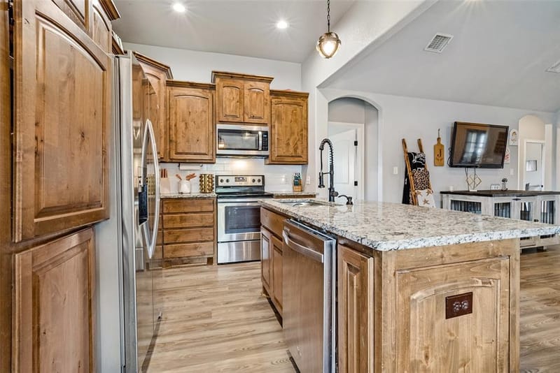 2324 Creek Drive, Granbury TX 76048 - Photo 8