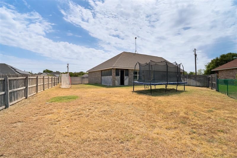 2324 Creek Drive, Granbury TX 76048 - Photo 25