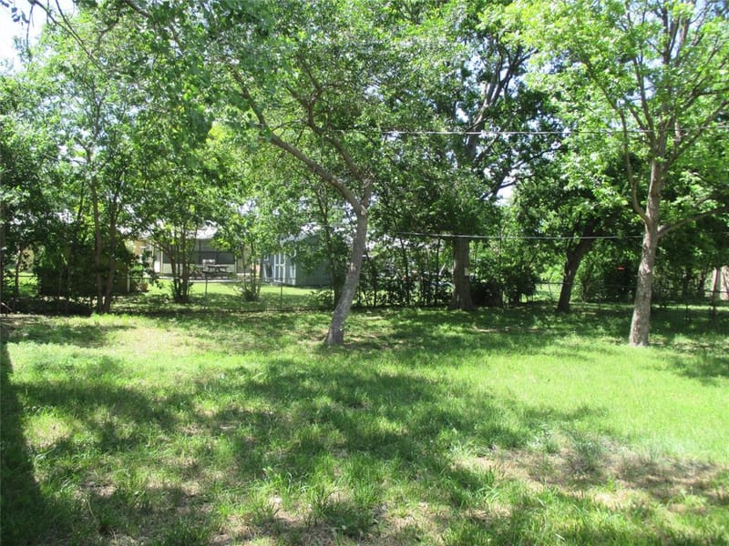 719 Hallvale Drive, White Settlement TX 76108 - Photo 12