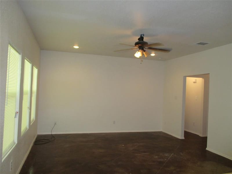 719 Hallvale Drive, White Settlement TX 76108 - Photo 5