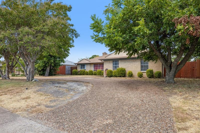 1701 East Spring Valley Road, Richardson TX 75081 - Photo 3