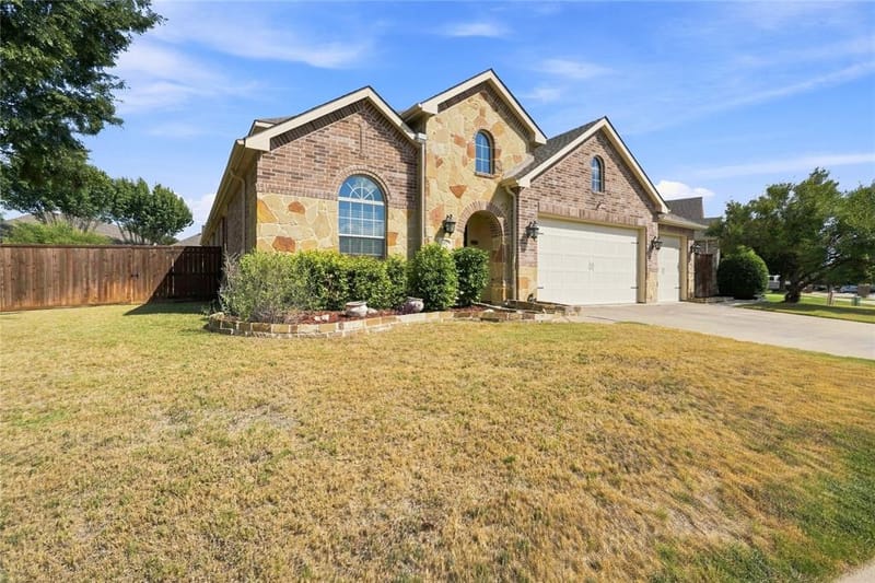 9452 Drovers View Trail, Fort Worth TX 76131