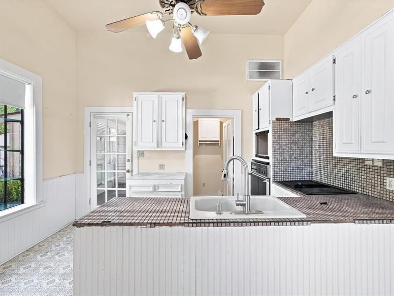 504 W Knox Street, Ennis TX 75119 - Photo 26