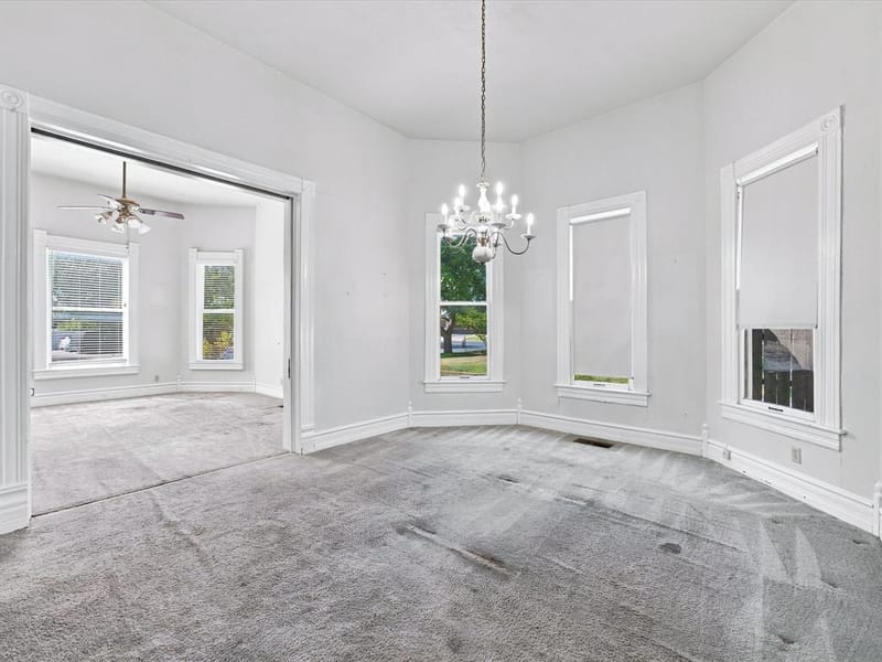 504 W Knox Street, Ennis TX 75119 - Photo 9