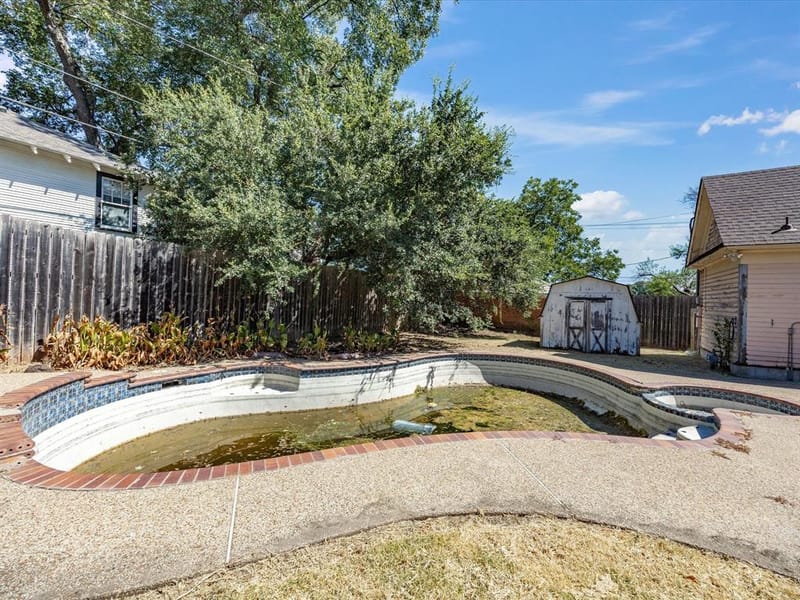 504 W Knox Street, Ennis TX 75119 - Photo 38