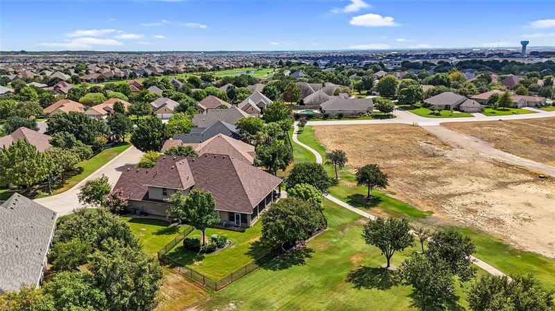 9500 Kingsley Drive, Denton TX 76207 - Photo 6