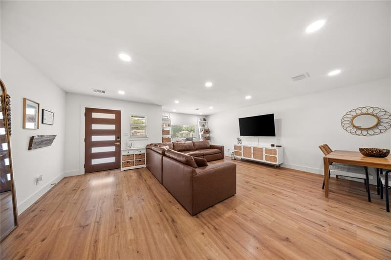2431 Gross Road, Dallas TX 75228 - Photo 6