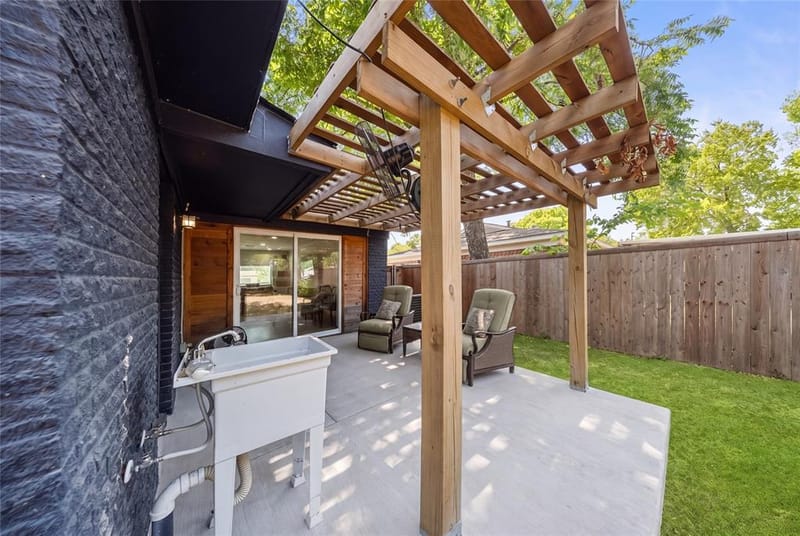 2431 Gross Road, Dallas TX 75228 - Photo 36
