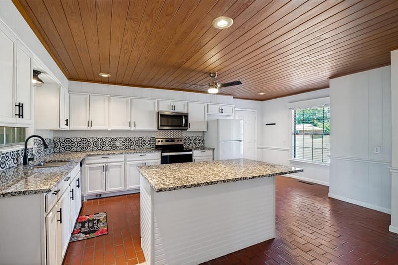 5405 Kayway Drive, Greenville TX 75402 - Photo 11