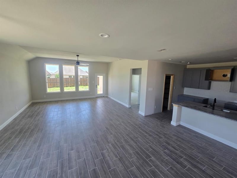 4449 Sweet Clover Lane, Fort Worth TX 76036 - Photo 7