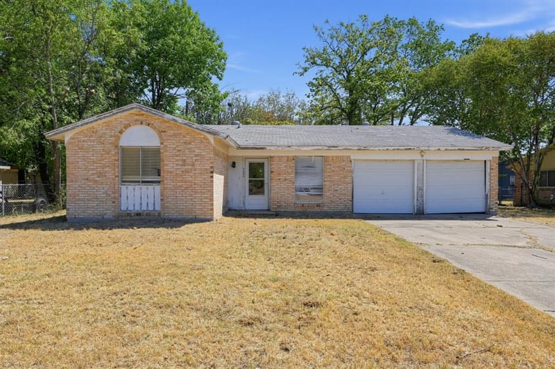 4604 Navajo Trail, Balch Springs TX 75180