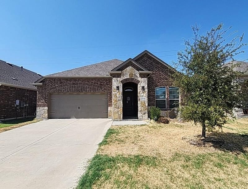 10318 Thunderwood Drive, Aubrey TX 76227