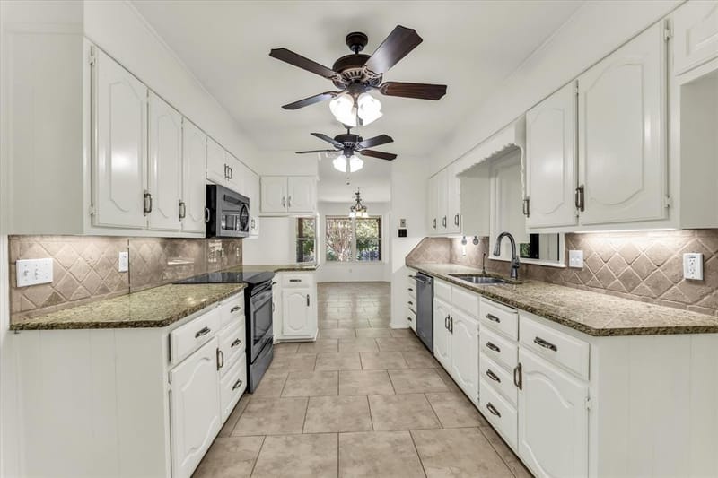 705 Poage Drive, Woodway TX 76712 - Photo 7