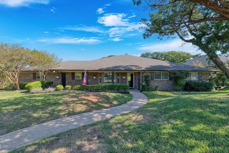 705 Poage Drive, Woodway TX 76712