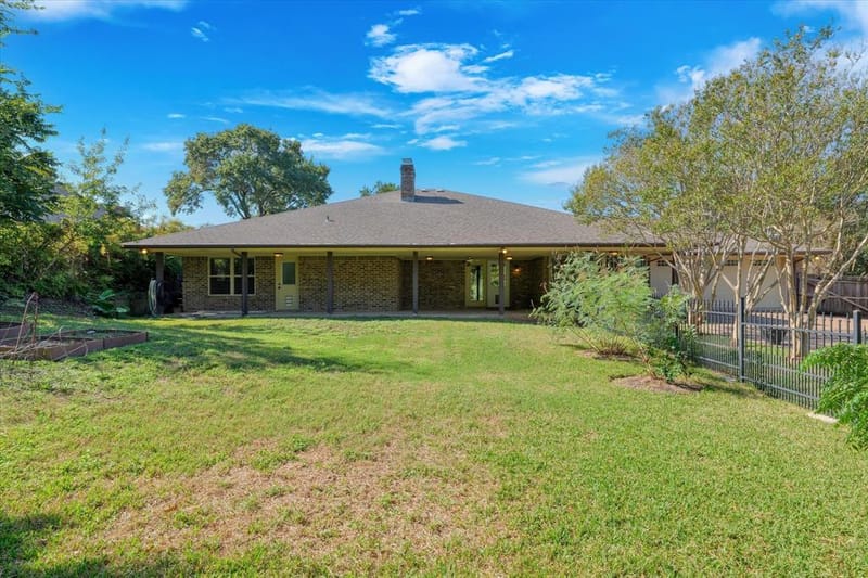 705 Poage Drive, Woodway TX 76712 - Photo 24