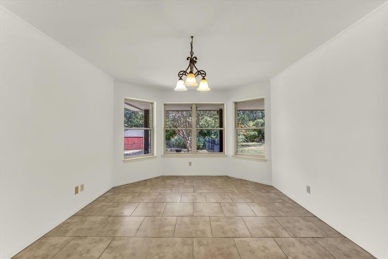 705 Poage Drive, Woodway TX 76712 - Photo 10