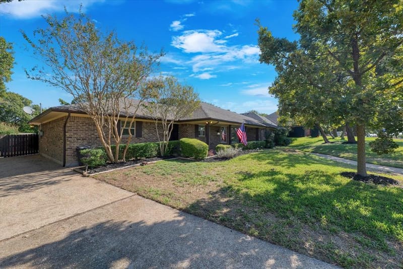 705 Poage Drive, Woodway TX 76712 - Photo 31