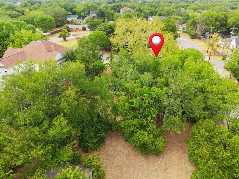 314 Kaufman Street, Waxahachie TX 75165 - Photo 2