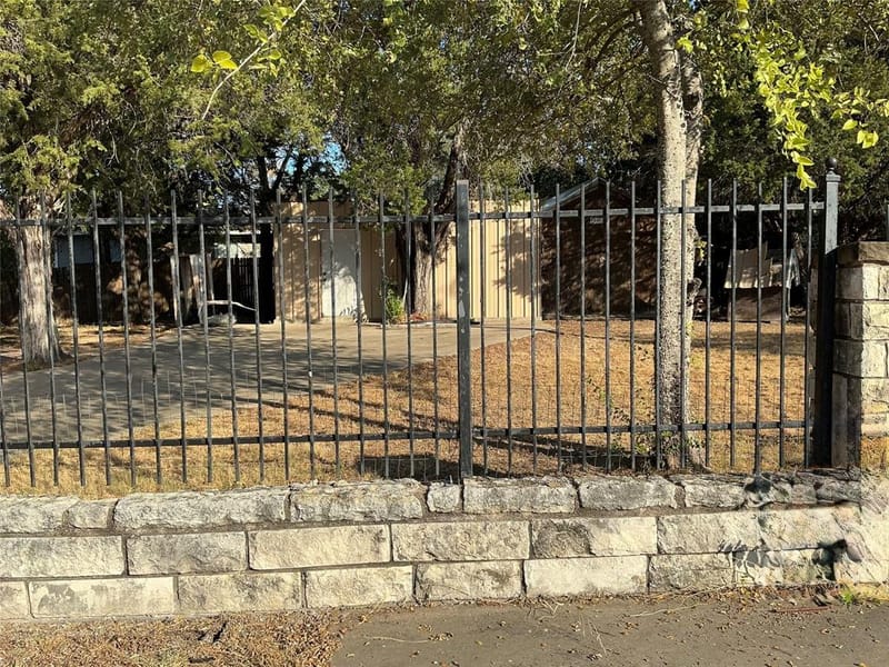 2517 Deer Trl, Granbury TX 76048 - Photo 37