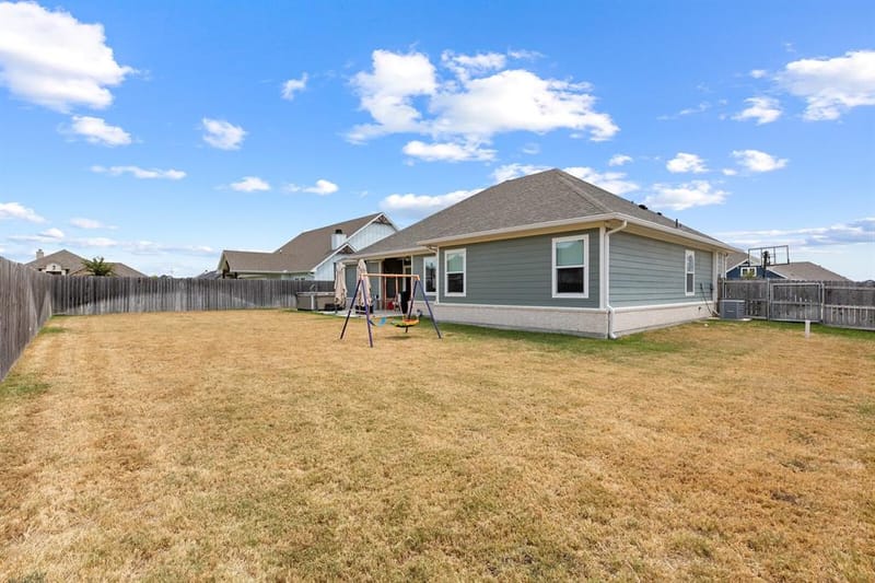 805 Forward Pass Drive, Hewitt TX 76643 - Photo 22