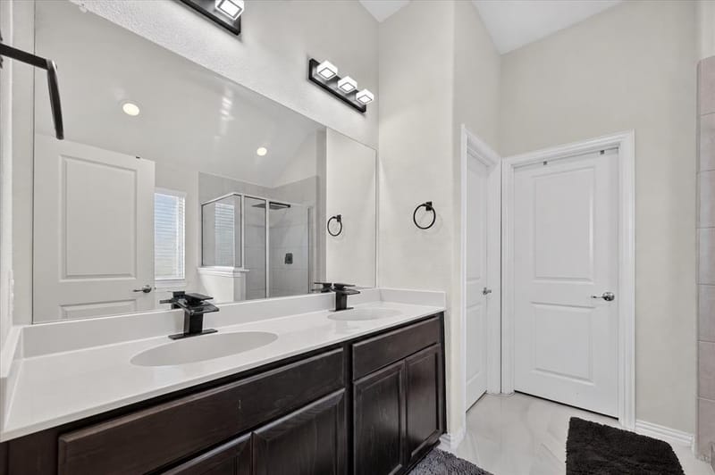 2025 Lake Front Trail, Garland TX 75043 - Photo 15
