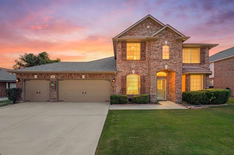 1417 White Ash Street, Saginaw TX 76131
