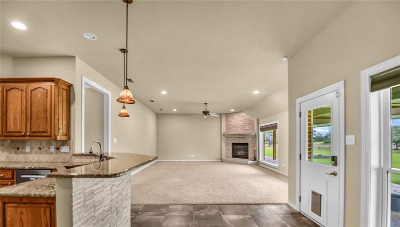 136 Arapahoe Ridge, Weatherford TX 76087 - Photo 13