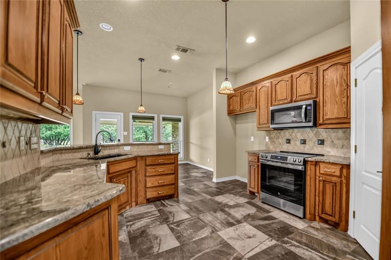 136 Arapahoe Ridge, Weatherford TX 76087 - Photo 17
