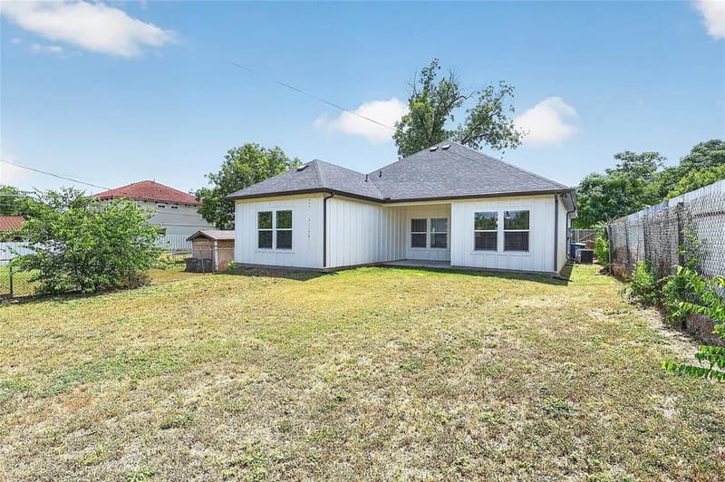 3208 31st Street, Fort Worth TX 76106 - Photo 36