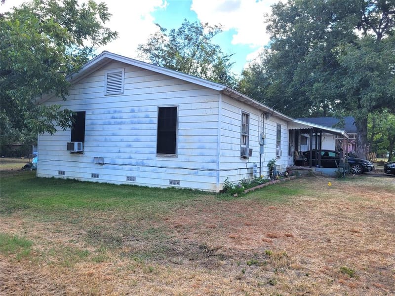 1818 E BOOTH, Paris TX 75460 - Photo 11