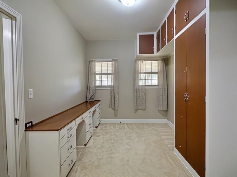 941 S Texas Street, De Leon TX 76444 - Photo 13