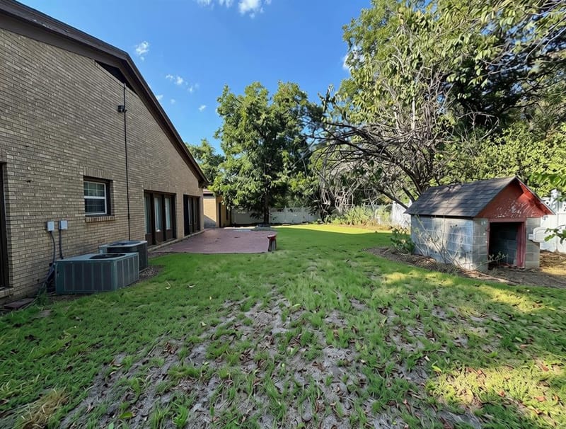 941 S Texas Street, De Leon TX 76444 - Photo 34