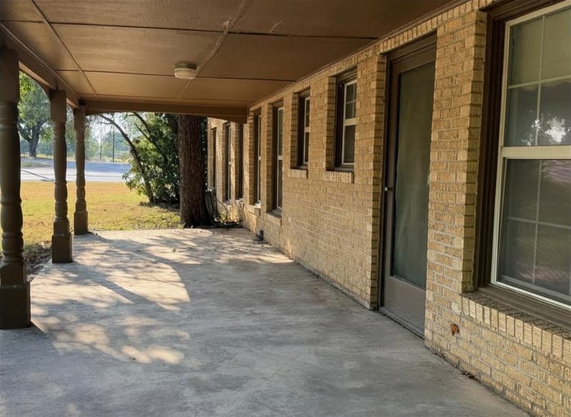 941 S Texas Street, De Leon TX 76444 - Photo 37