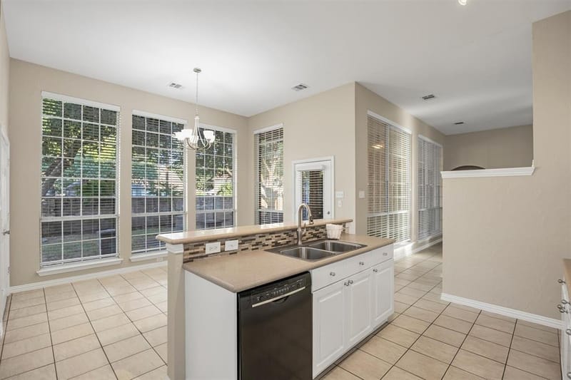 2904 Parkhaven Drive, Flower Mound TX 75022 - Photo 9