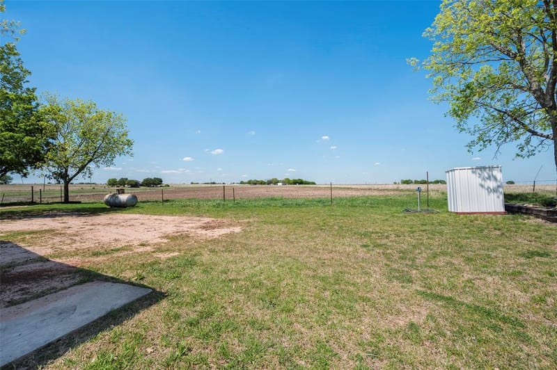 3949 County Road 302, Muenster TX 76252 - Photo 26
