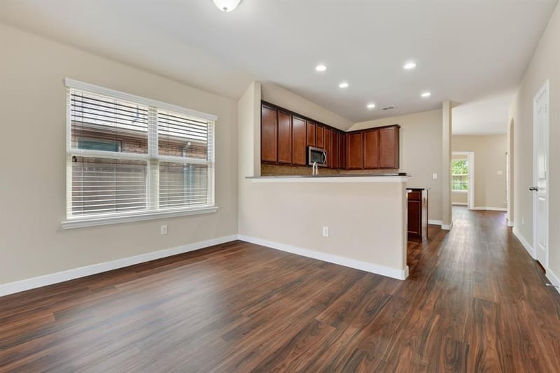 725 Bird Creek Drive, Little Elm TX 75068 - Photo 10