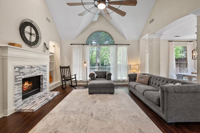 2014 Marie Weldon Lane, Arlington TX 76001 - Photo 9