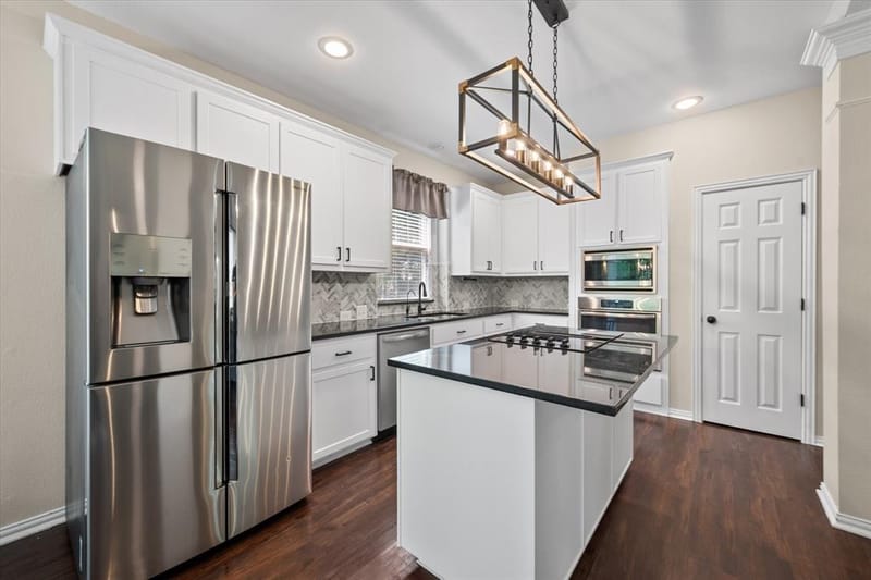 2014 Marie Weldon Lane, Arlington TX 76001 - Photo 15