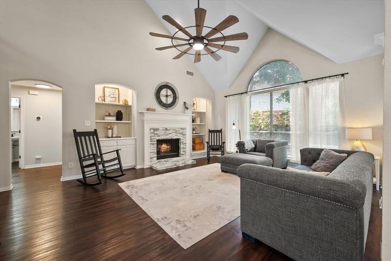2014 Marie Weldon Lane, Arlington TX 76001 - Photo 8
