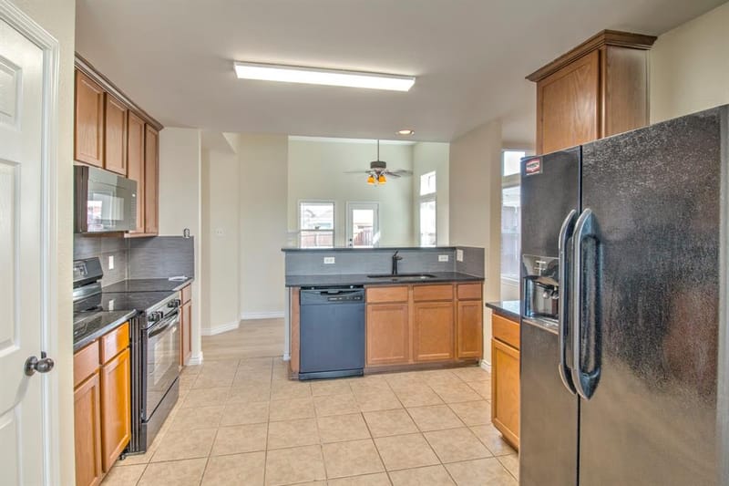 9001 Wild Rose Lane, Aubrey TX 76227 - Photo 7