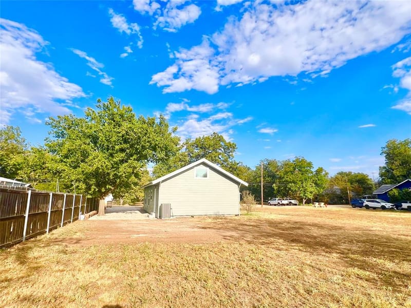 206 Vine Street, Bangs TX 76823 - Photo 31