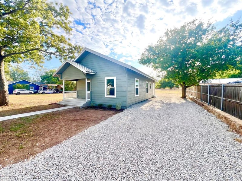 206 Vine Street, Bangs TX 76823 - Photo 4