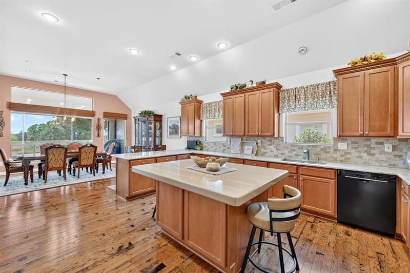 9941 Grandview Drive, Denton TX 76207 - Photo 9