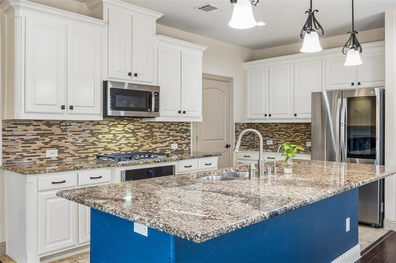 9709 Bardmore Place, McKinney TX 75072 - Photo 5