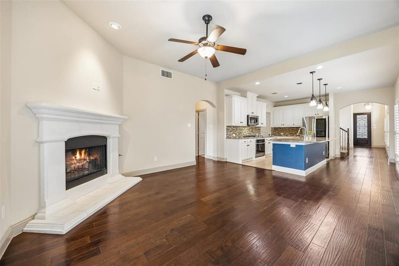 9709 Bardmore Place, McKinney TX 75072 - Photo 11