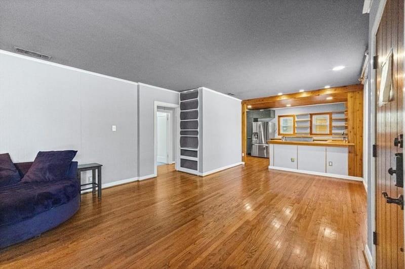 6050 Penrose Avenue, Dallas TX 75206 - Photo 6